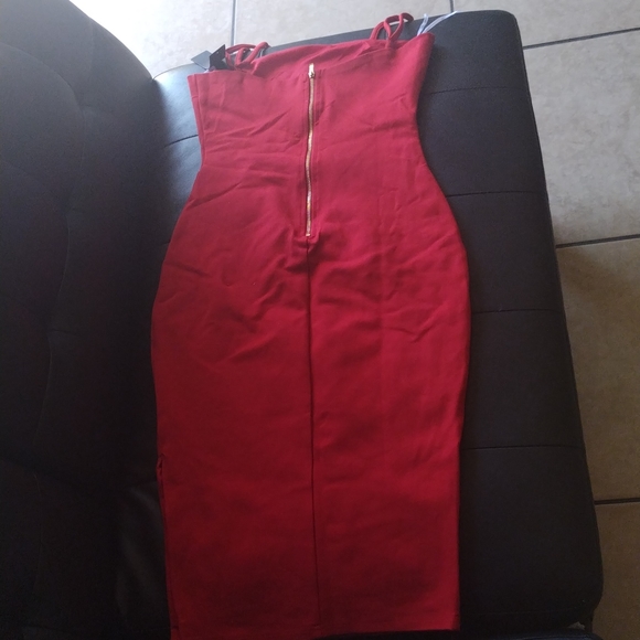 Dress - Picture 2 of 2